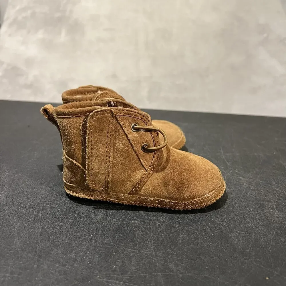 UGG Neumel Boots Infant Size 4/5c Chestnut Suede Shearling Chukka Bootie Crib